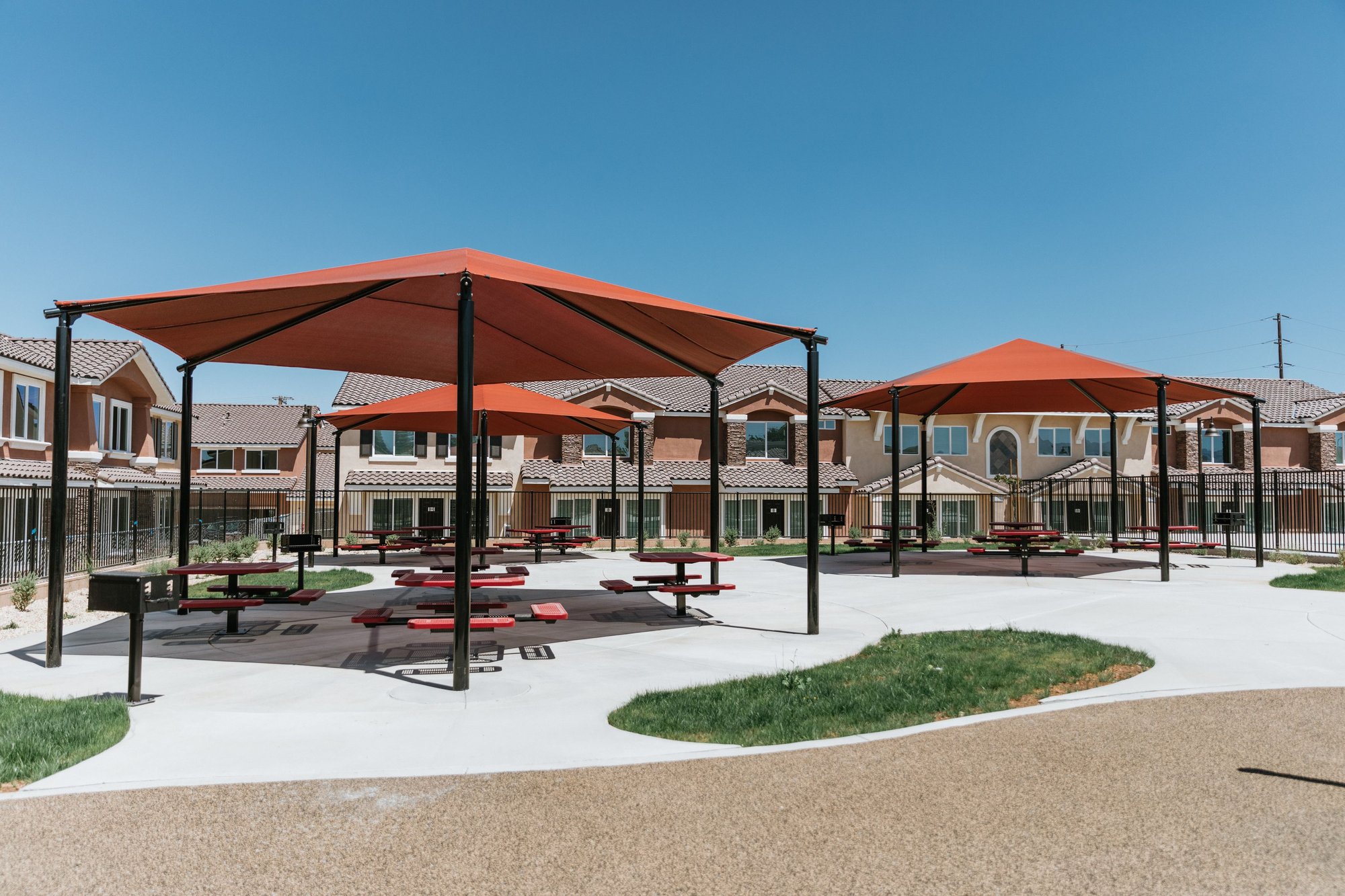 Sonoma Apartments-CA-Shade-Hexagon Hip Shade08-1 Sonoma Apartments-CA-Shade-Hexagon Hip Shade08-1
