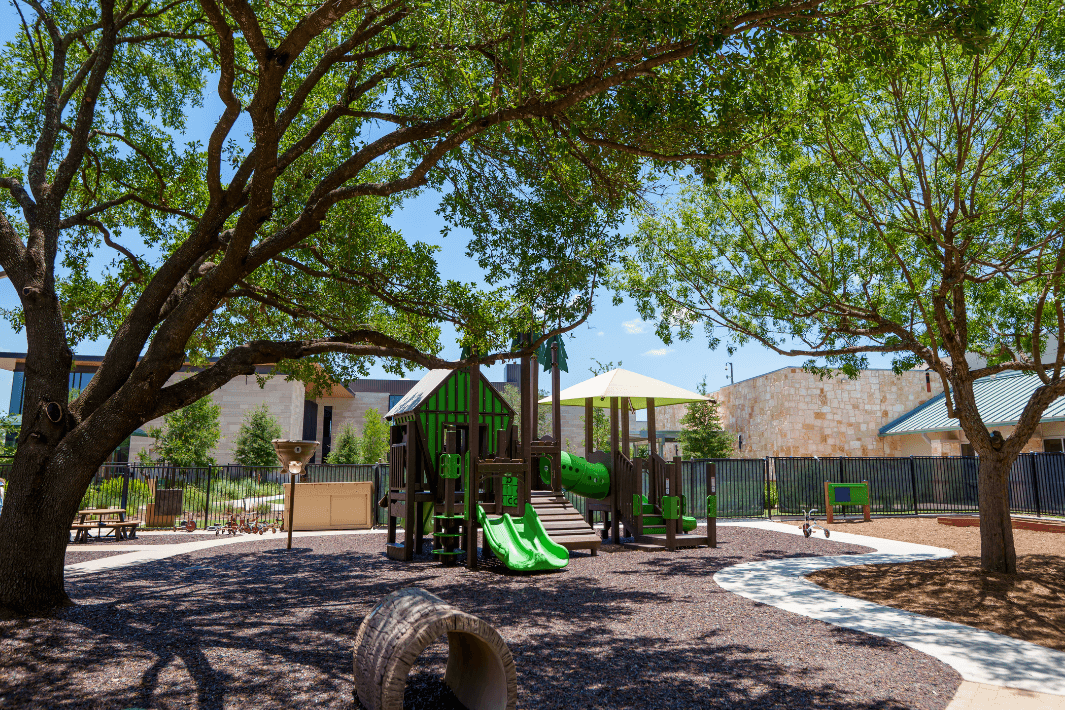 How to Choose Playground Equipment for Sites With Limited Space 
